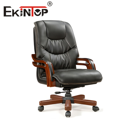 Sedia da ufficio direzionale ergonomica Sedia da ufficio in pelle comoda e di lusso