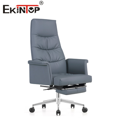 Sedia da ufficio in pelle regolabile per comfort personalizzato e supporto definitivo