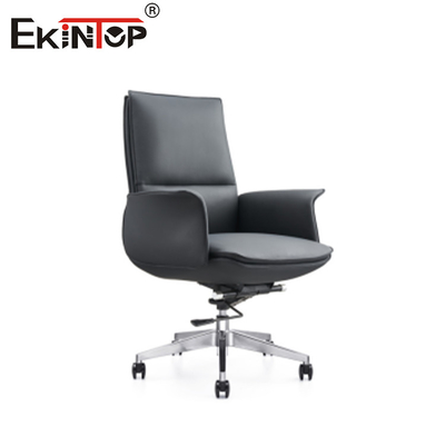 Classica sedia da capo in pelle originale Eleganza senza tempo per il luogo di lavoro moderno