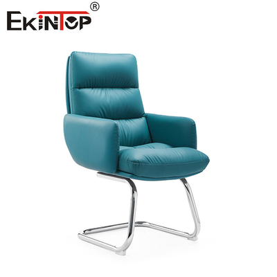 Moderna poltrona blu di pelle finta Design elegante per spazi contemporanei