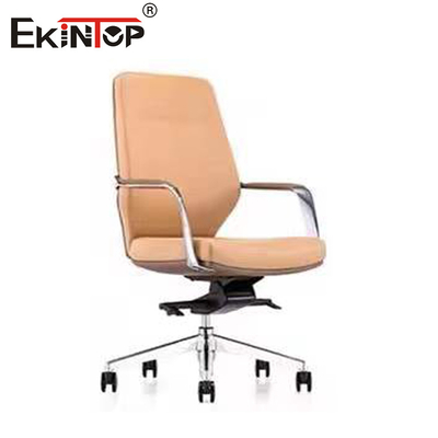 Sedia da ufficio in pelle regolabile in altezza con braccioli 320 mm base cromata