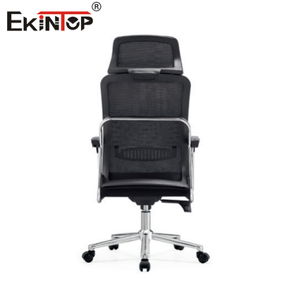 Sedia da ufficio ergonomica nera a schiena alta con funzione girevole