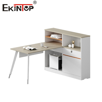 Scrivania di Office Workstation con partizione e armadio collegato stile moderno