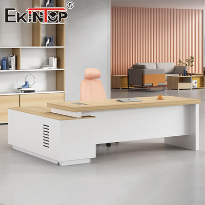 Tavolo da ufficio in legno di noce in stile moderno