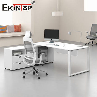 Tavolo da ufficio in stile minimalista bianco
